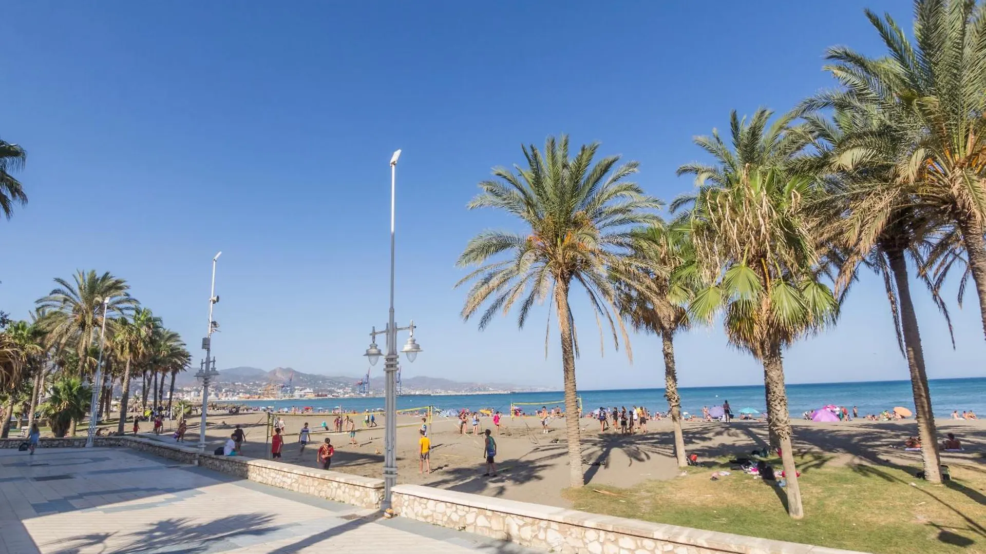 Estudio A 200 Metros De La Playa Málaga Spagna